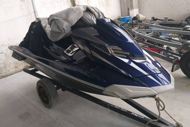 Moto aquática apreendida com as quadrilhas investigadas Moto aquática apreendida com as quadrilhas investigadas