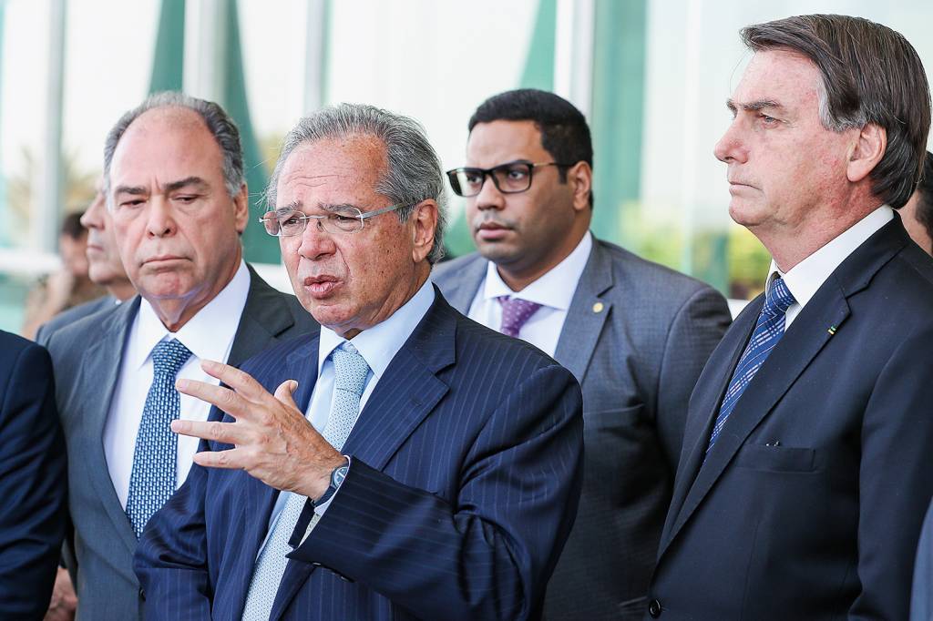 Avanço da reforma administrativa torna-se condição para recuperação do PIB