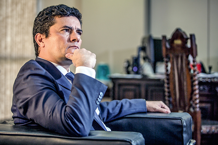 Minister of Justice Sergio Moro Threatens to Resign if Federal Police Chief is Fired Sergio Moro