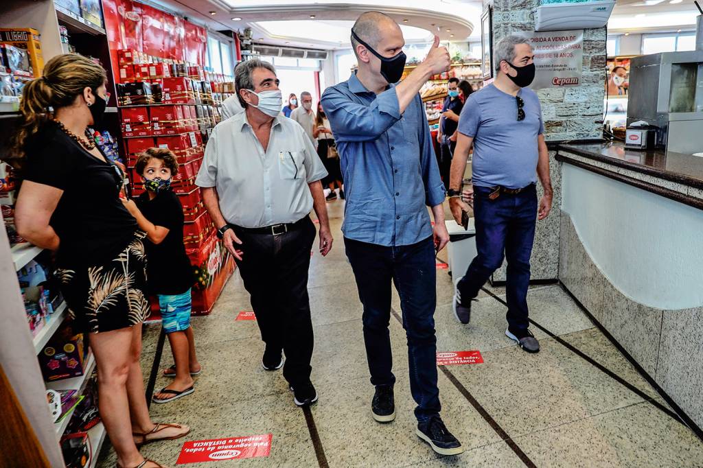 São Paulo: Covas lidera com 30,8%, e Boulos fica à frente de Russomanno