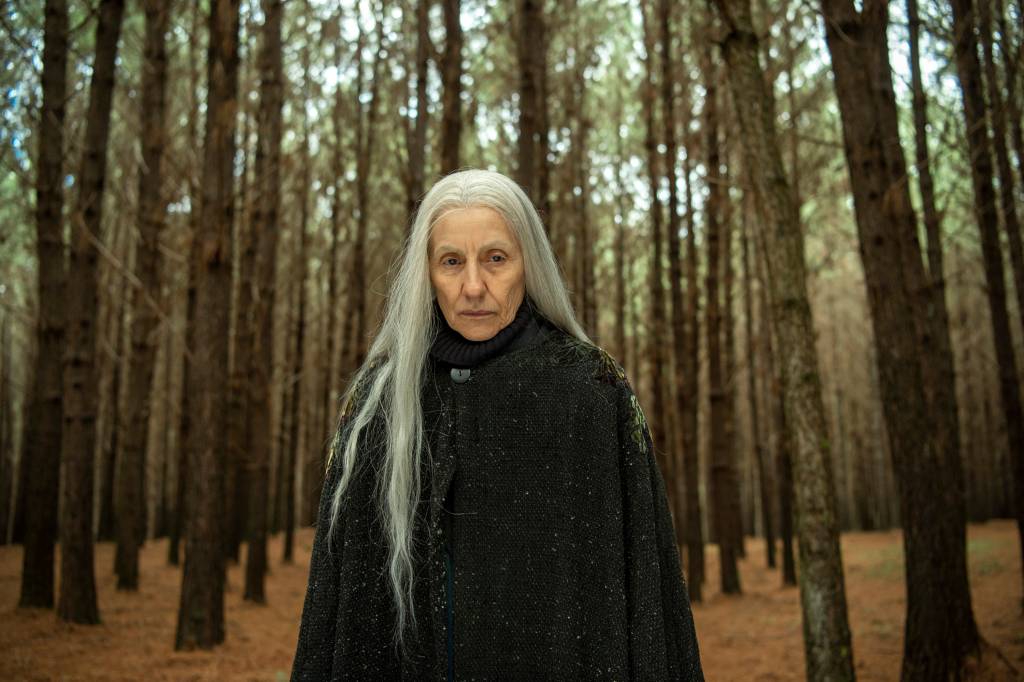 Desalma Cássia Kis é a bruxas Haia na série 'Desalma', do Globoplay