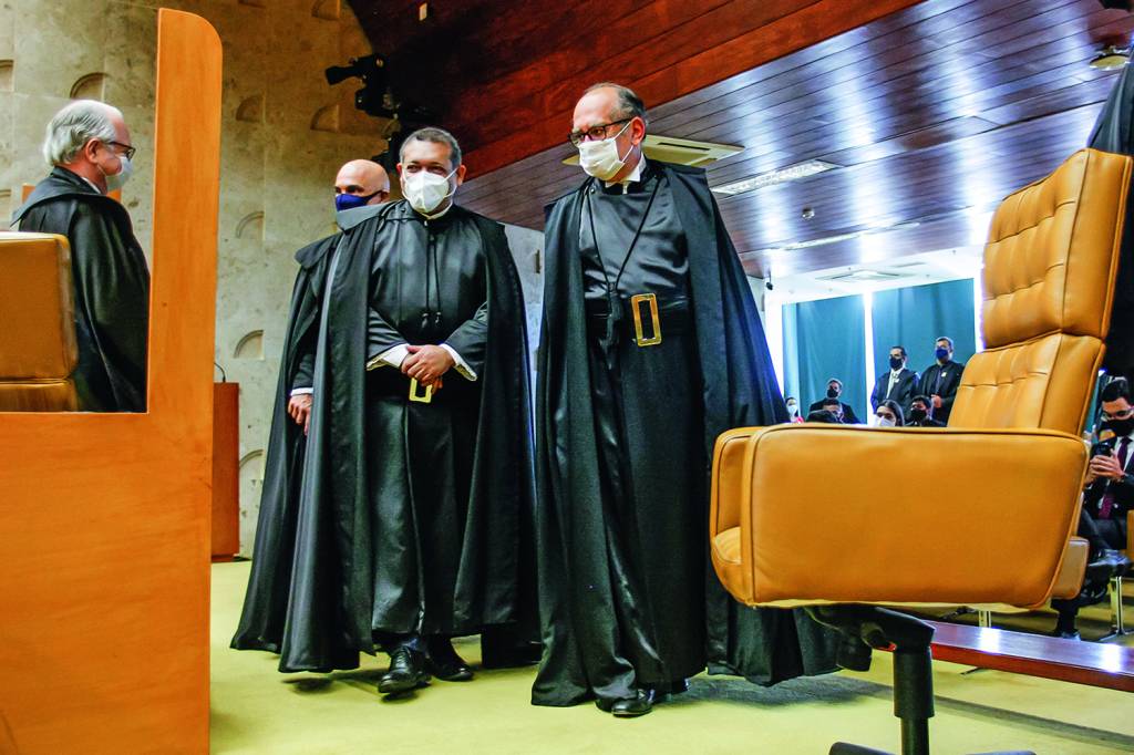 Processo no STF pode derrubar preço do remdesivir