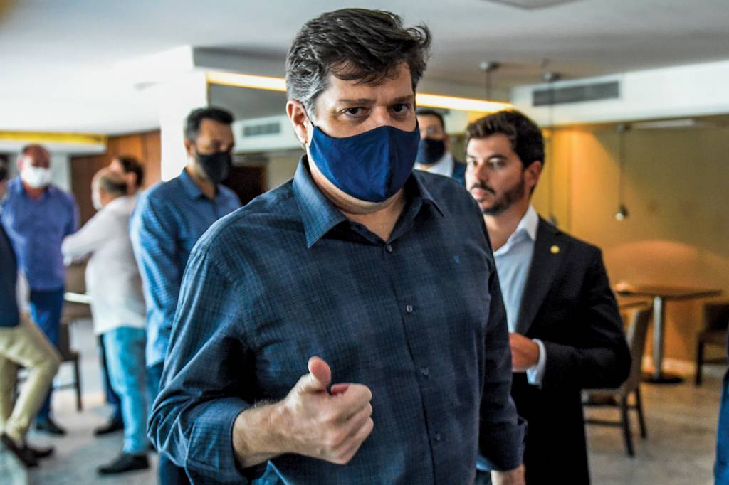 Encontro Estadual de lideranças do MDB-SC “O teto de gastos deu estabilidade à economia. Foi importante para que o Brasil superasse a maior crise da história.” Baleia Rossi, líder do MDB -