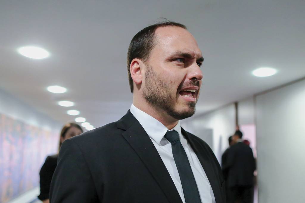 O ‘protesto’ de Carlos Bolsonaro sobre o caso do MC Poze