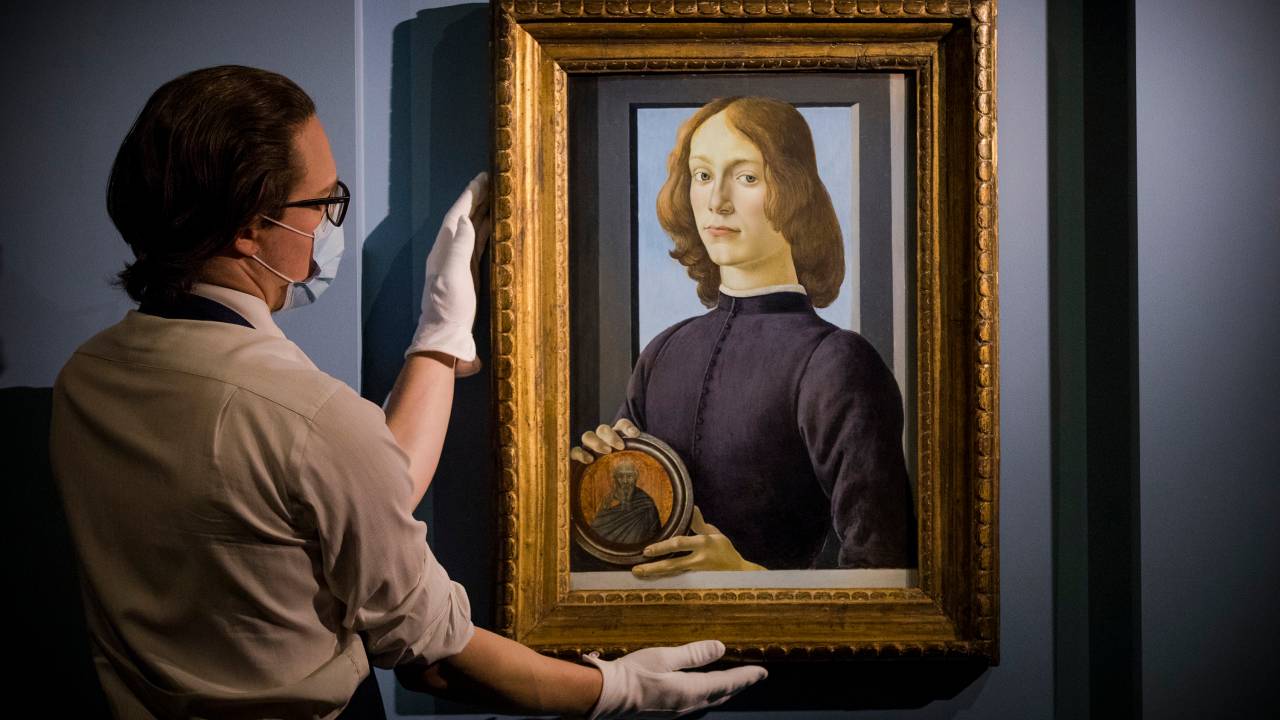 Quadro do renascentista Sandro Botticelli se torna o mais caro do artista ao ser leiloado por 92,2 milhões de dólares -