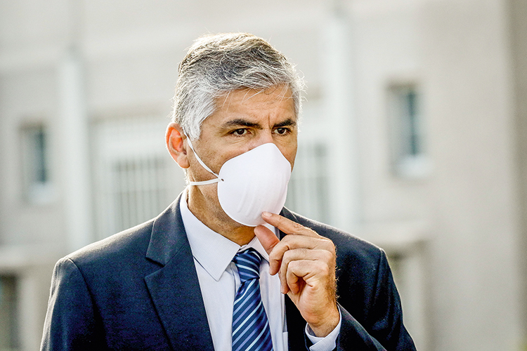 Dossiê sobre eleição na Câmara cria embaraços para Bolsonaro