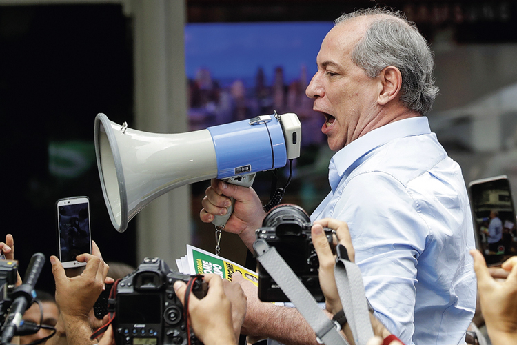 Ciro Gomes (PDT) em campanha eleitoral.