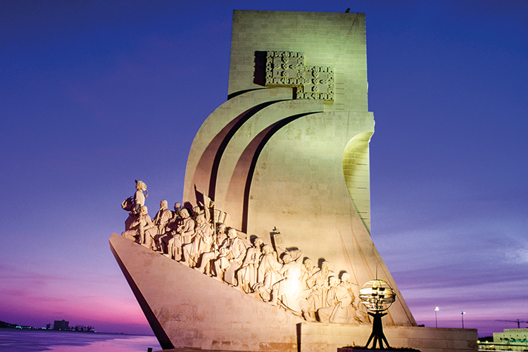 POLÊMICA - Padrão dos Descobrimentos: há quem proponha até a demolição do monumento -