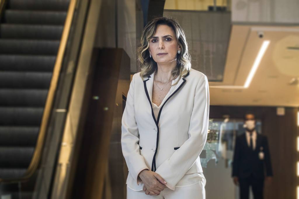 LUDHMILLA-HAJJAR-EGB_0522tc.jpg QUASE LÁ - Ludhmila: o recuo na nomeação após a pressão de radicais irritou Lira -
