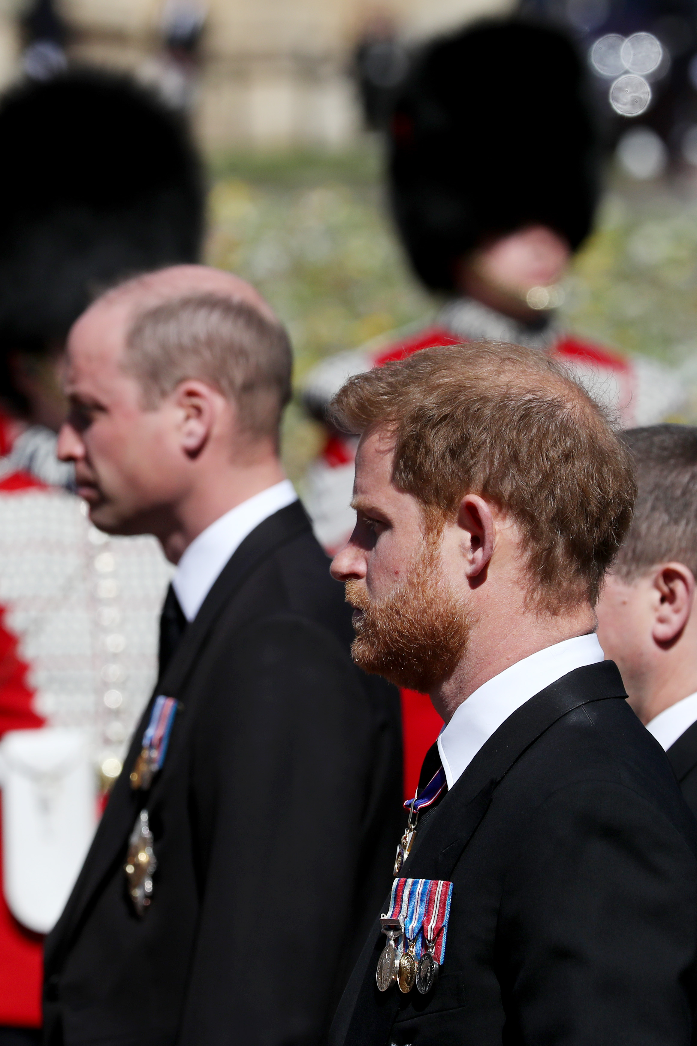 Pr&iacute;ncipes Harry e William -