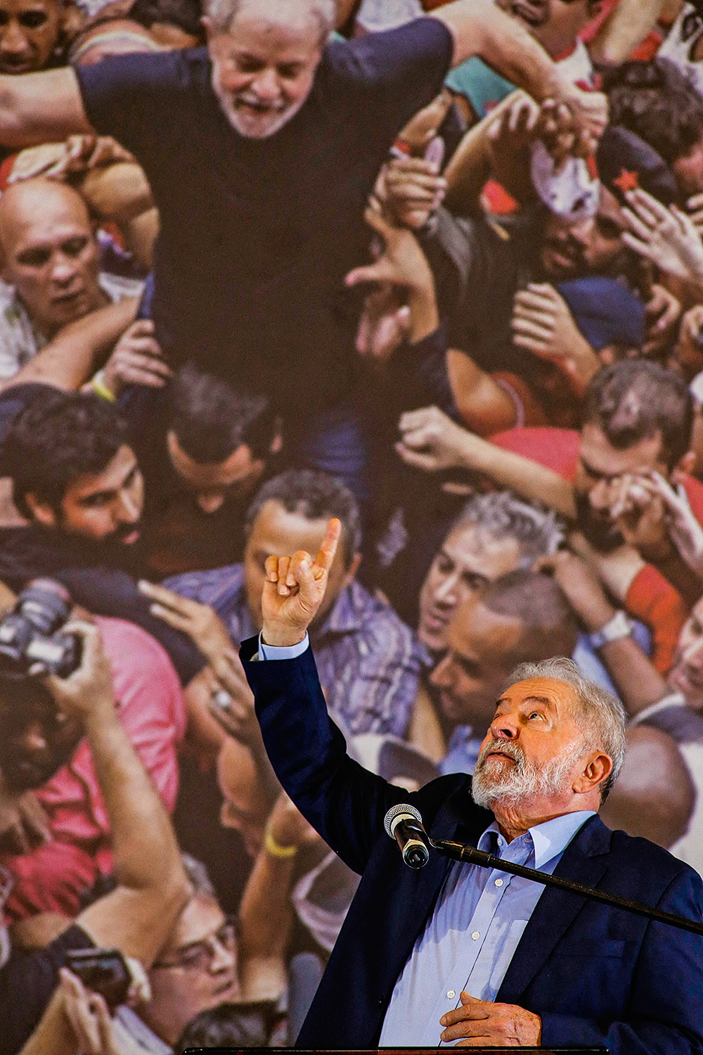 BRAZIL-POLITICS-JUSTICE-LULA ...E NO OUTRO - Lula: reabilitado pelo STF, o petista é favorito para estar no segundo turno da eleição de 2022 -