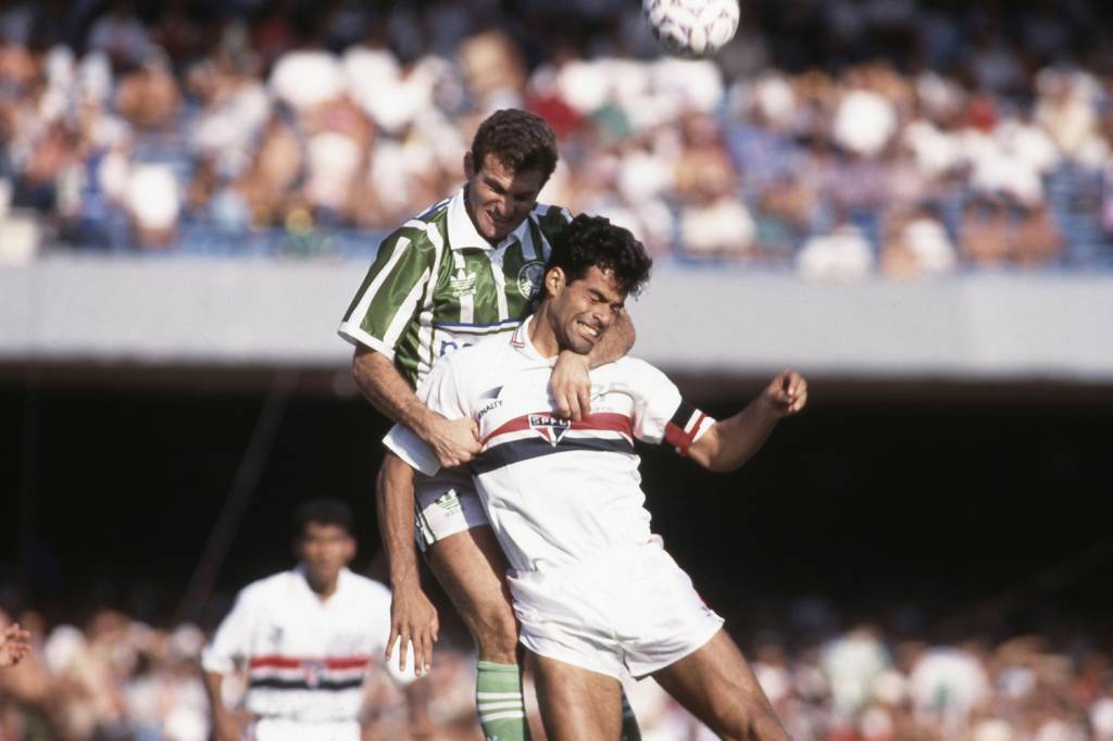Raí, do São Paulo, x Toninho, do Palmeiras, primeiro jogo da final do Campeonato Paulista, no Morumbi. Raí, do São Paulo, x Toninho, do Palmeiras, durante primeiro jogo da final do Campeonato Paulista, no Morumbi -
