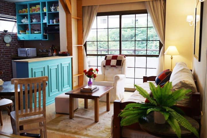 airbnb2 Apartamento inspirado em Friends em São Paulo