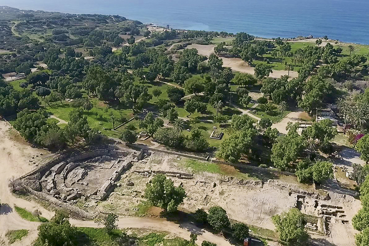 CENTRO CÍVICO - Ruínas da obra do rei da Judeia às margens do Mediterrâneo: fundamental resgate histórico -