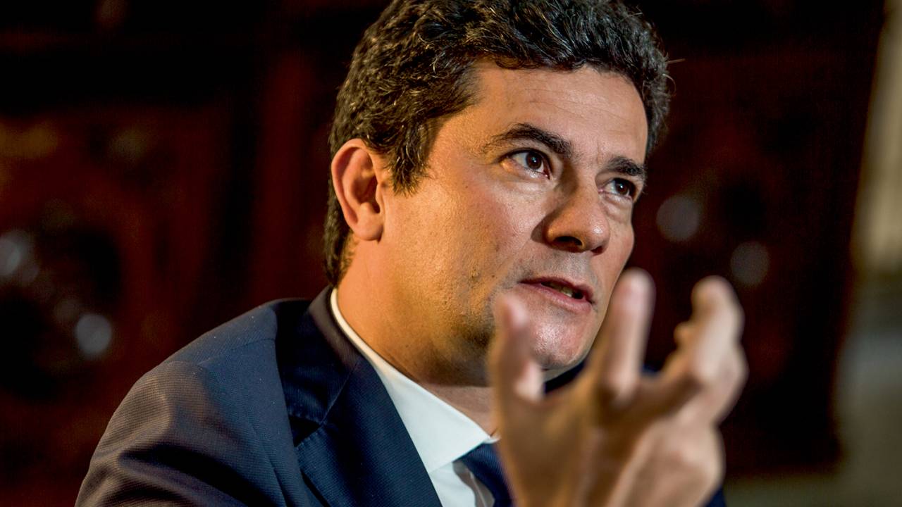 AUTOEXÍLIO - Moro: conversa com partido, pesquisas qualitativas, programa de governo e silêncio sobre candidatura -