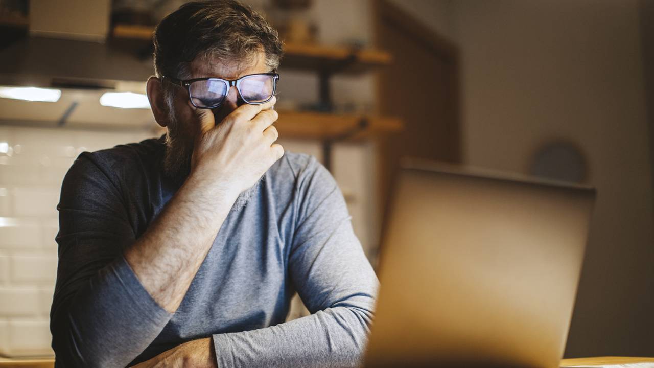 ESGOTAMENTO - Sem parar: brasileiros são os que mais se queixam do excesso de trabalho -
