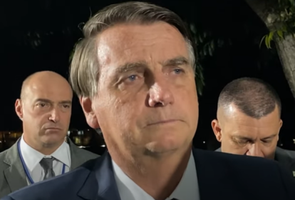 Bolsonaro fala a apoiadores no Palácio da Alvorada - 05.07.2021