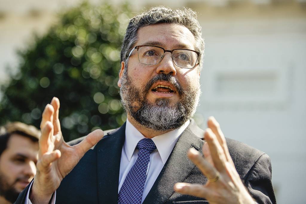 O ex-aliado que virou o maior crítico da visita de Bolsonaro à Rússia