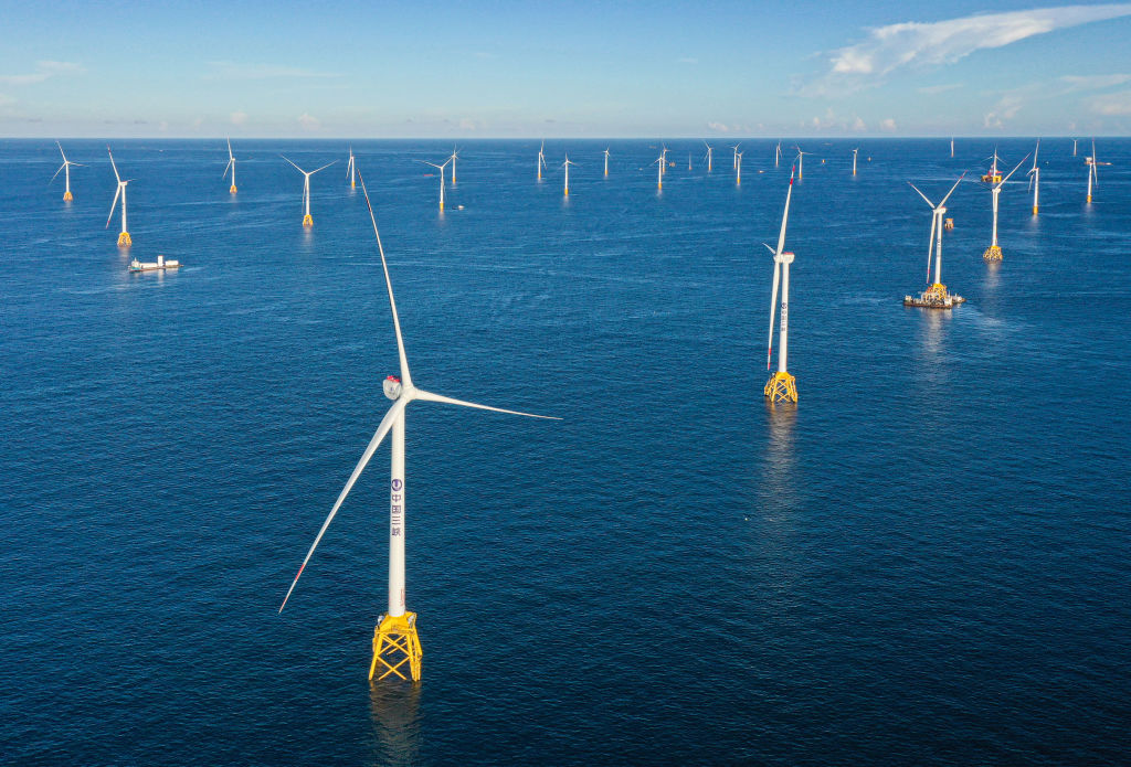 Sob queixas, projeto das eólicas offshore avança para o plenário do Senado