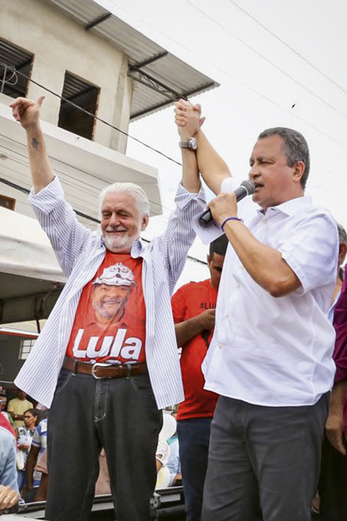 cJaques-Wagner-Rui-Costa-e-Angelo-Coronel-20180818.jpg LONGEVIDADE - Wagner e Costa: os petistas comandam a Bahia desde 2007 -