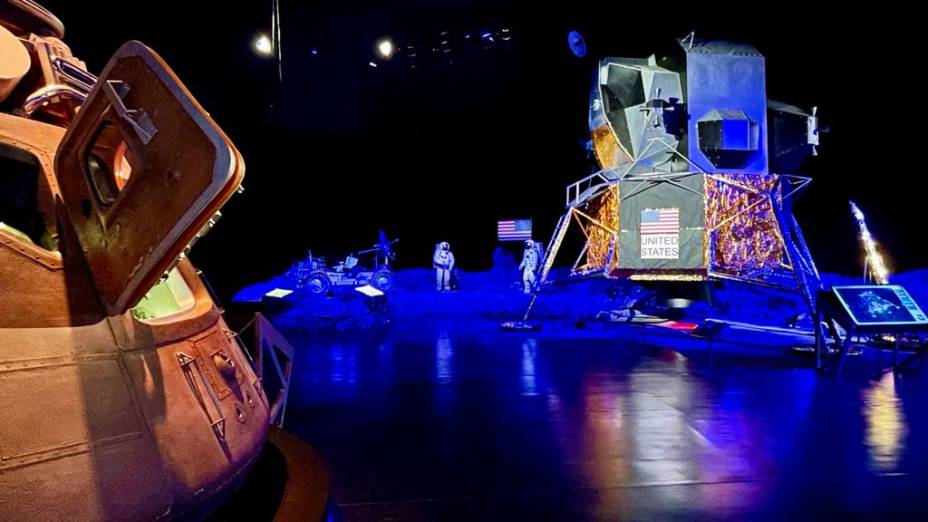 Exposição 'Space Adventure' traz réplicas e objetos originais da exploração espacial