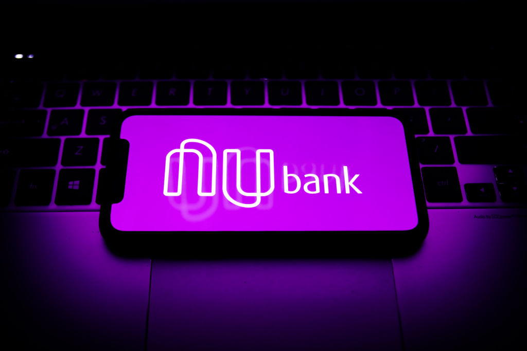 Nubank tem falha e clientes relatam contas bloqueadas nesta segunda-feira 30