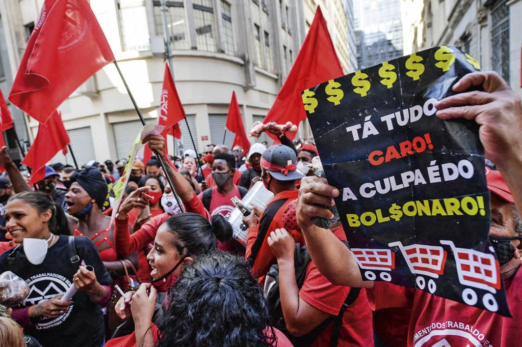 MTST mandará militantes para desobstruir vias bloqueadas