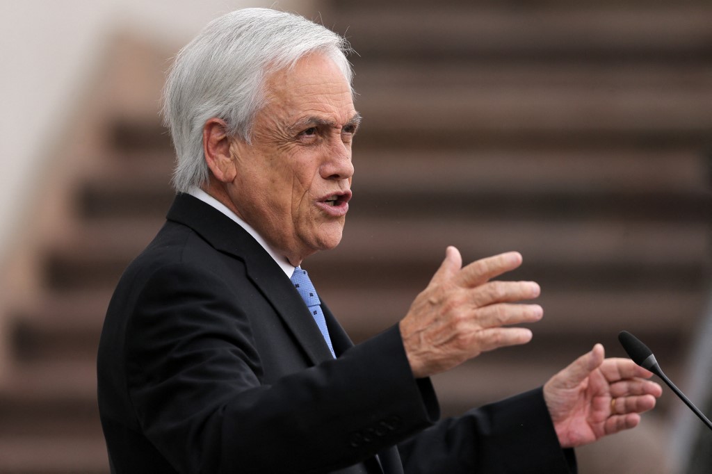 Deputados chilenos votam pedido de impeachment de presidente Piñera