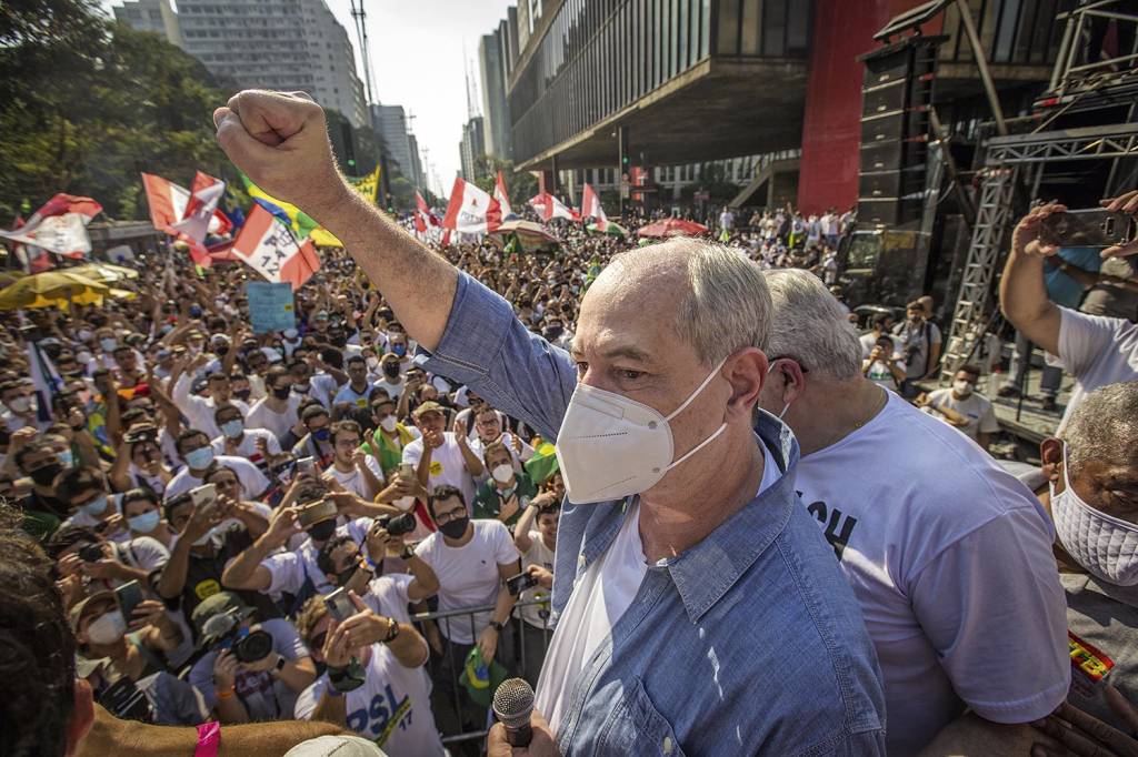 CIRO-GOMES-MANIFESTACAO-TERCEIRA-VIA-FORA-BOLSONARO-2021-992.jpeg SAIA-JUSTA - Ciro na Avenida Paulista: ele levou algumas vaias em ato recente contra Jair Bolsonaro -