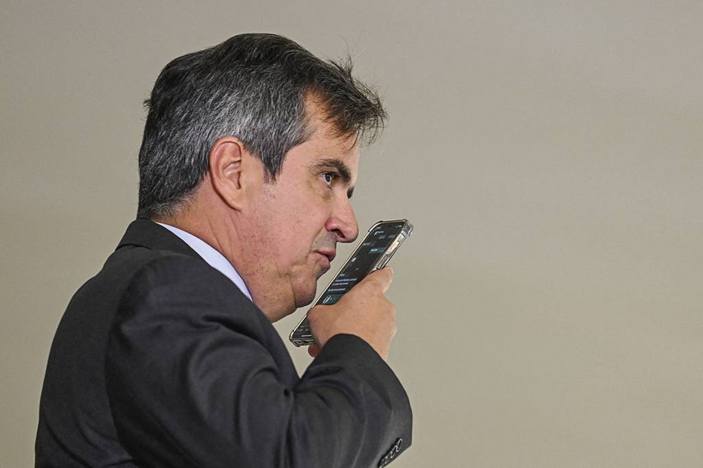 CIRO-NOGUEIRA-2021-002_.jpg AZEDOU - Ciro Nogueira: relação de Guedes com o Centrão nunca foi das melhores -