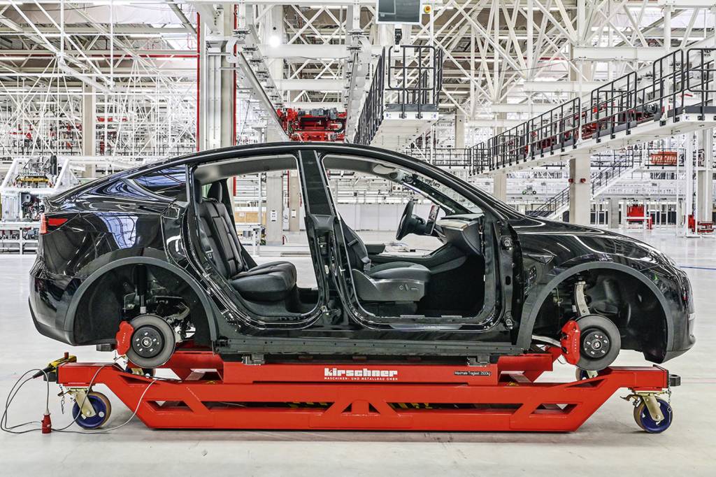 GettyImages-1235870698.jpg Fábrica da Tesla
