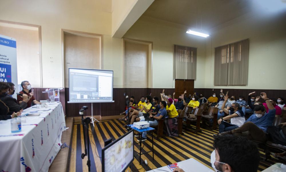 Reunião que aprovou a adoção de cotas étnico-raciais para o ingresso nos cursos de graduação da Universidade do Estado do Pará, nesta quarta-feira
