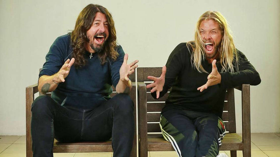Foo Fighters revela baterista que substituirá Taylor Hawkins