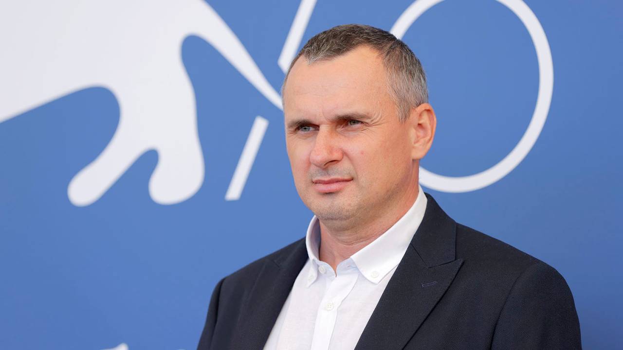 Oleg Sentsov no Festival Internacional de Cinema de Veneza em 2021, onde seu filme 'Rhino' estreou