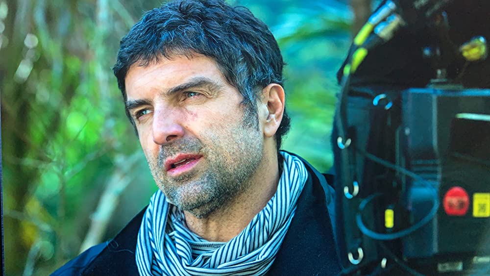Carlos Manga Junior de echarpe