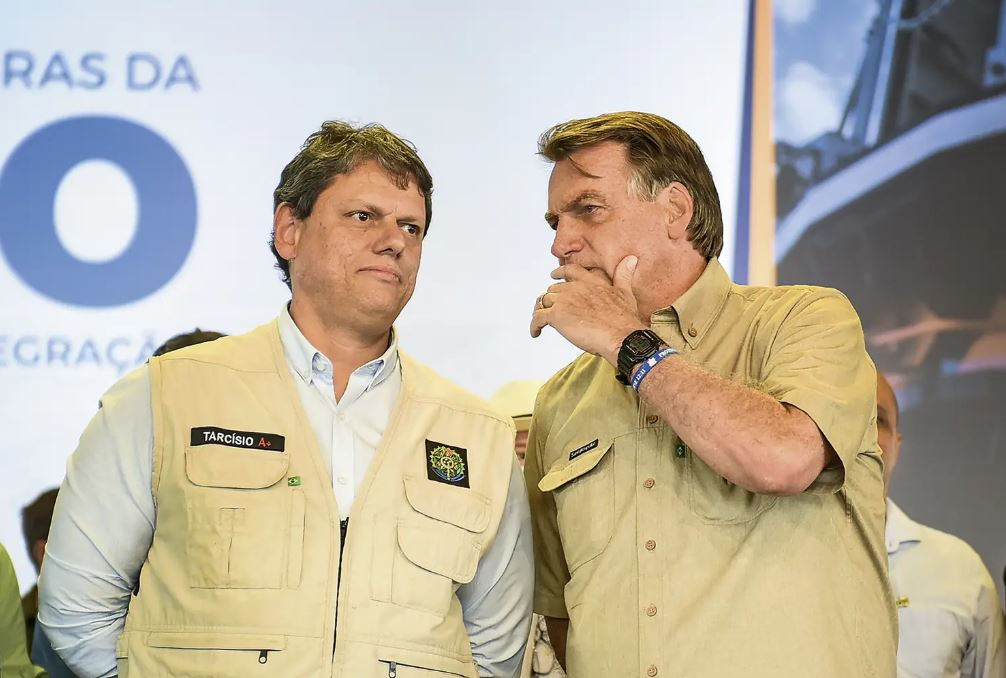 Bolsonaro quer Tarcísio, Mourão e ex-chefe do Exército como testemunhas