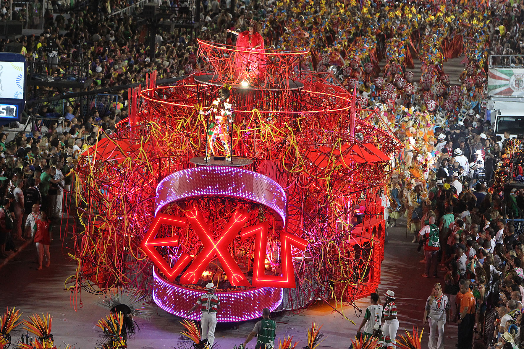 Homenagem a Martinho da Vila encerra o primeiro Carnaval pós-pandemia