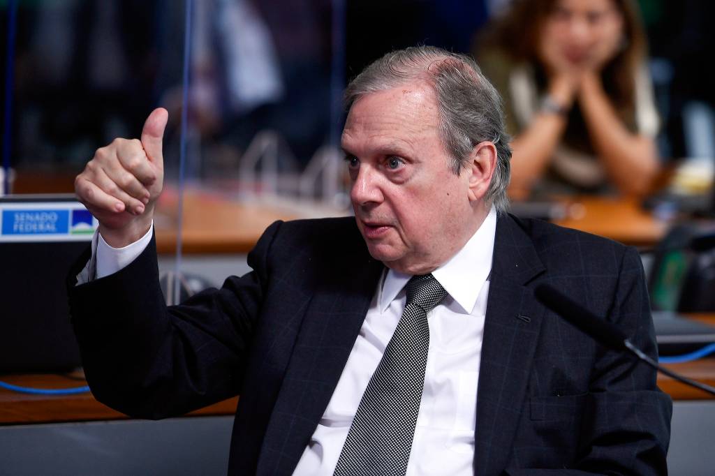 Tasso: “Achava que estava na hora de parar, mas não descarto nada”