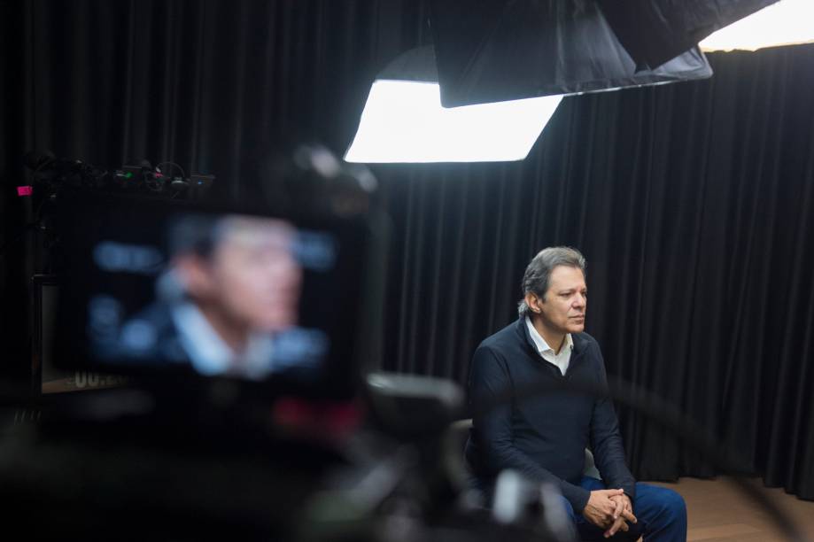 Visão de uma das câmeras durante a gravação da entrevista - Visão de uma das câmeras durante a gravação da entrevista -