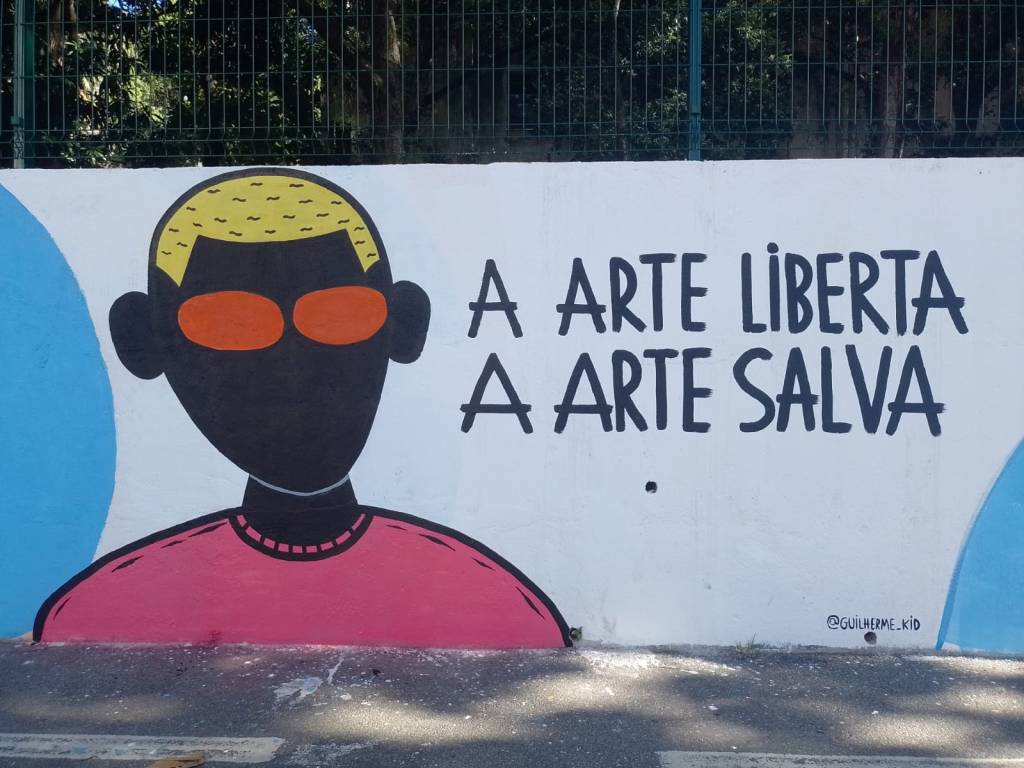 Como grafites do subúrbio carioca foram parar em vitrine de lojas do país