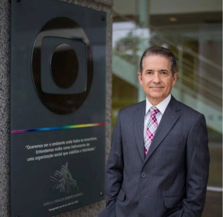 O repórter e apresentador Carlos Tramontina —
