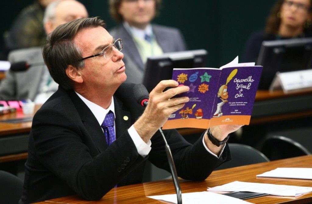 ‘O kit gay responde a uma sociedade conservadora’, diz pesquisador