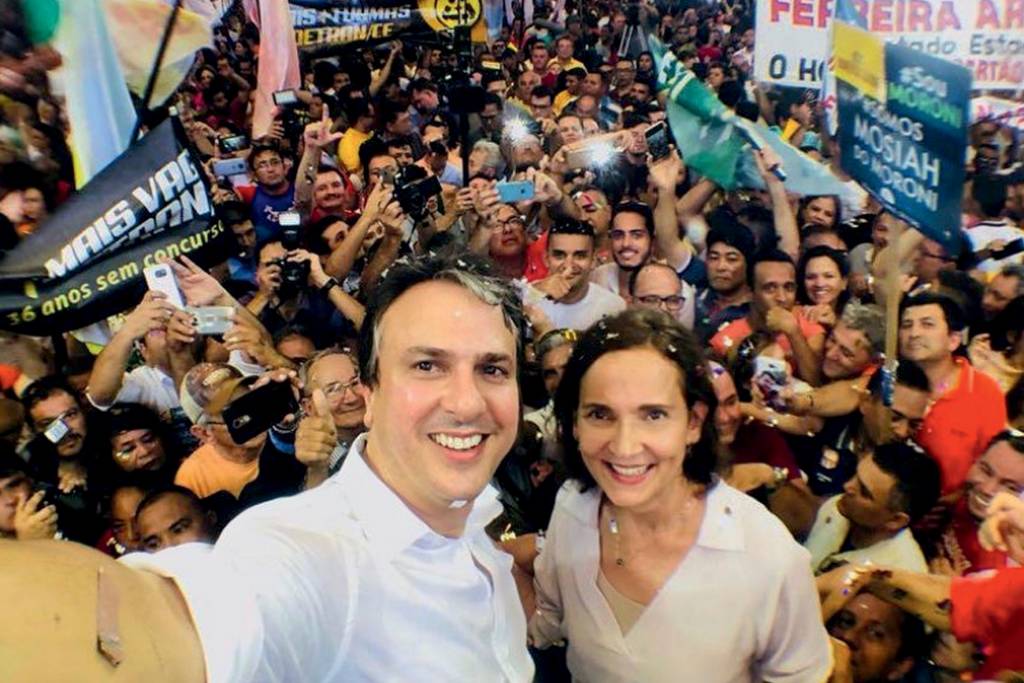 CAMILO SANTANA-IZOLA CELA-CEARA.png ALIADOS - Camilo Santana e Izolda Cela: o ex-governador do PT prefere a candidatura da pedetista que o sucedeu no cargo -