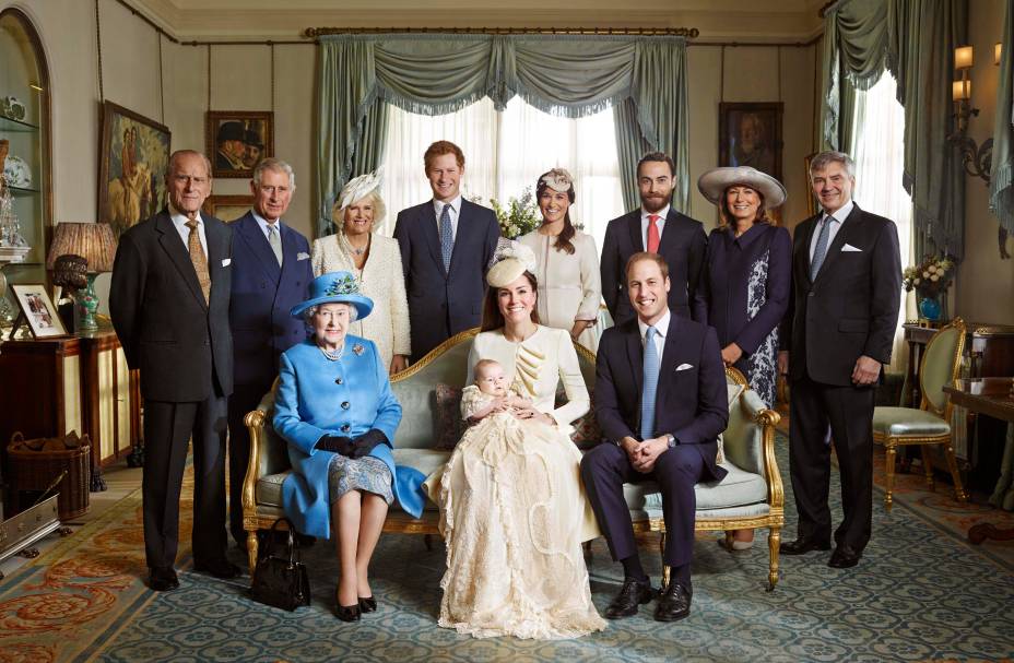 O retrato oficial para o batizado do príncipe George de Cambridge, fotografado no The Morning Room na Clarence House, em Londres, em 23/10/2013.