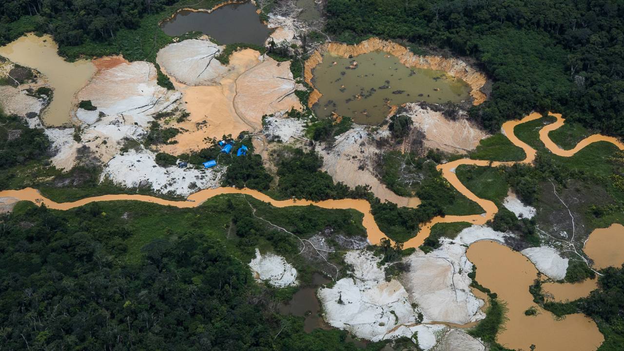 Garimpo é visto na regãao do Homoxi na Terra Indigena Yanomami.( Foto: Bruno Kelly/Amazônia Real).