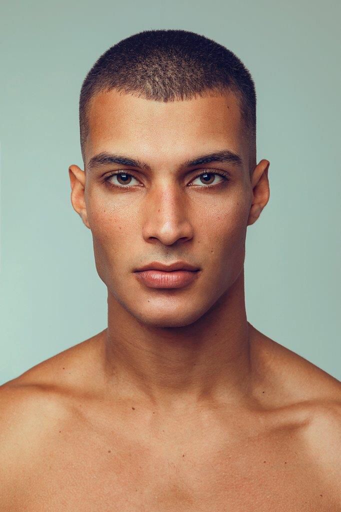 Ex-motoboy do Rio é destaque na Semana de Moda de Milão