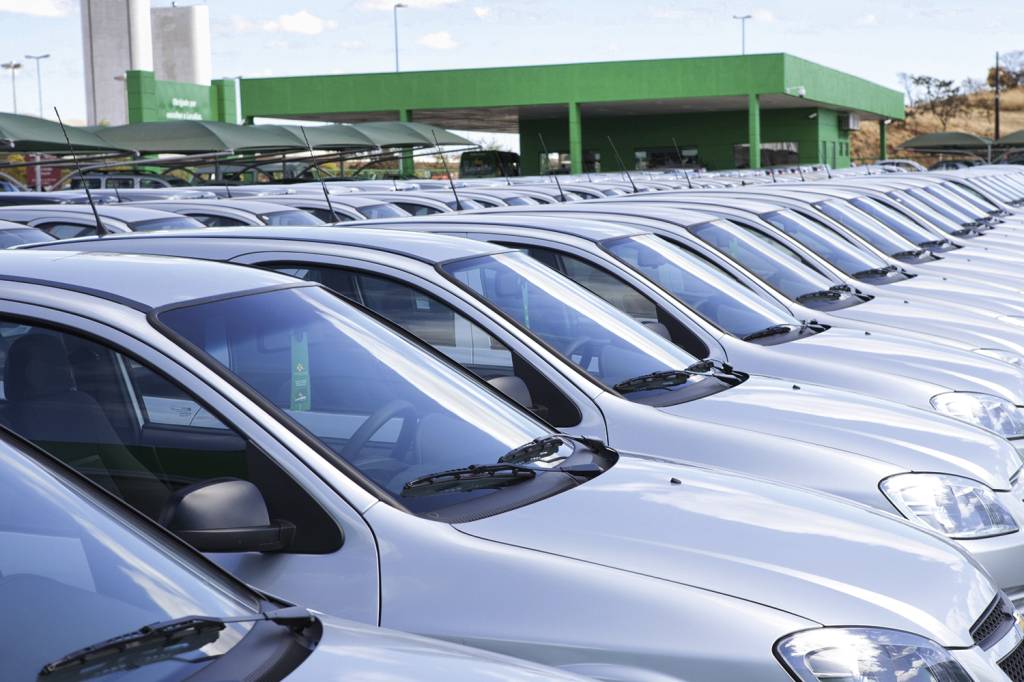 Produção de veículos recua em março, mas trimestre fecha com alta