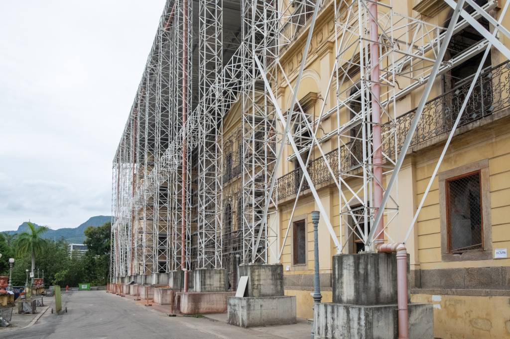 No Rio, Museu Nacional promove conferência e pede ajuda para acervo