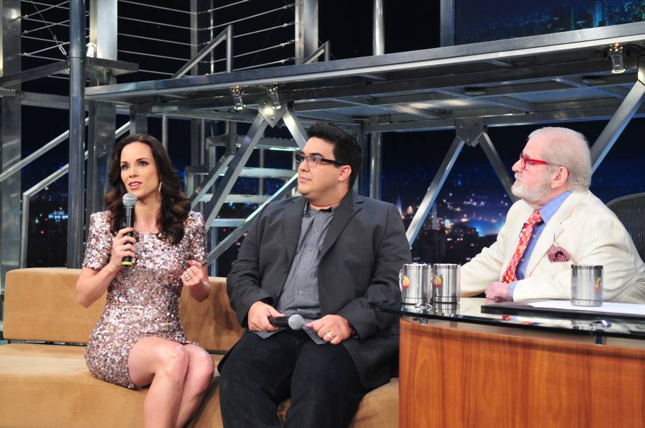 Os apresentadores do "Vídeo Show", André Marques, Ana Furtado no "Programa do Jô" com Jô Soares, em 2011.