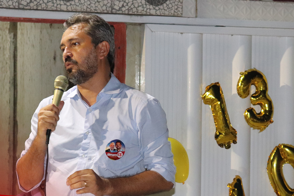 O candidato ao governo do Ceará pelo PT, Elmano de Freitas -